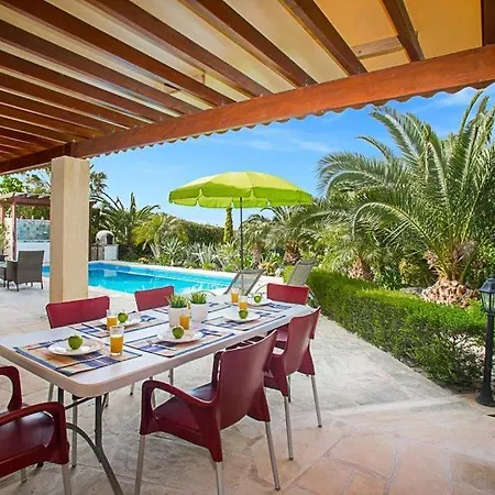 Villa Sleeps 7 With Pool Air Con And Wifi Latchi